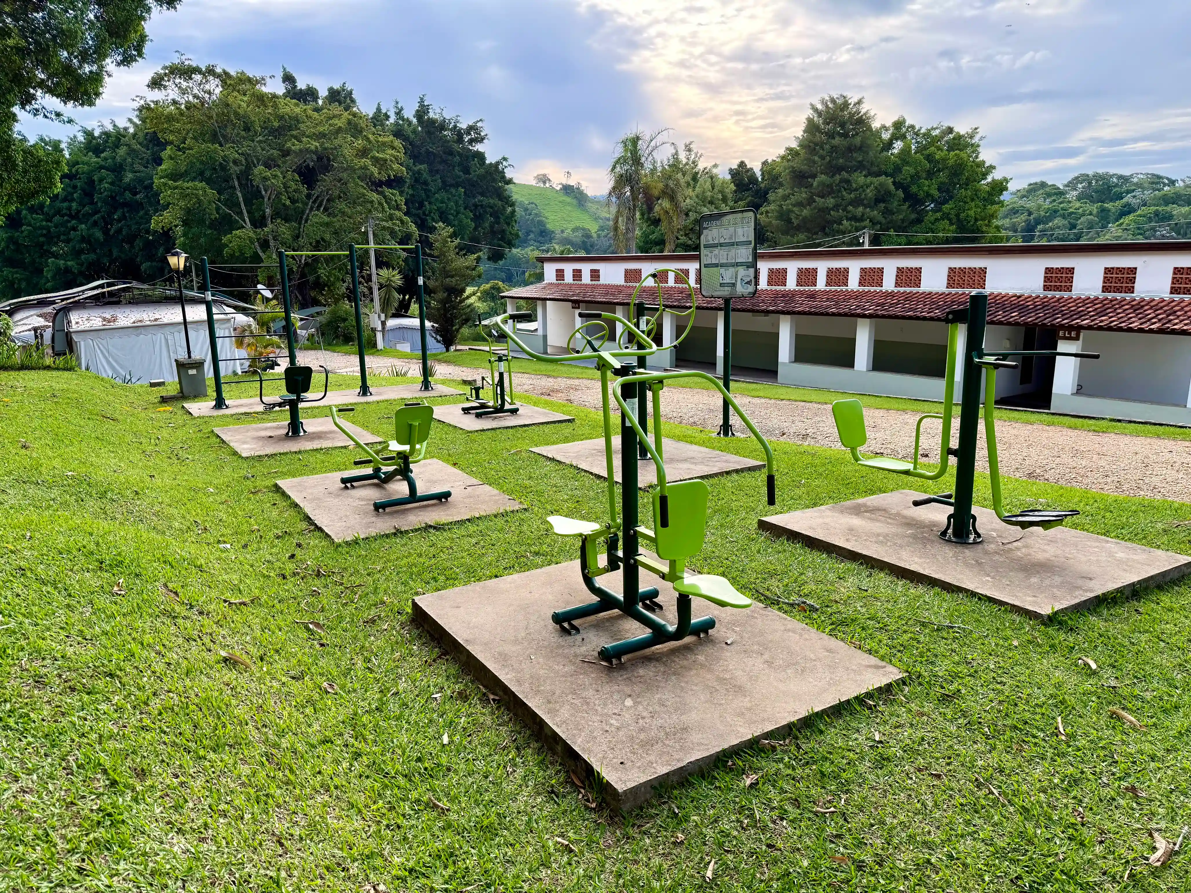 Academia ao Ar Livre - Vista 1